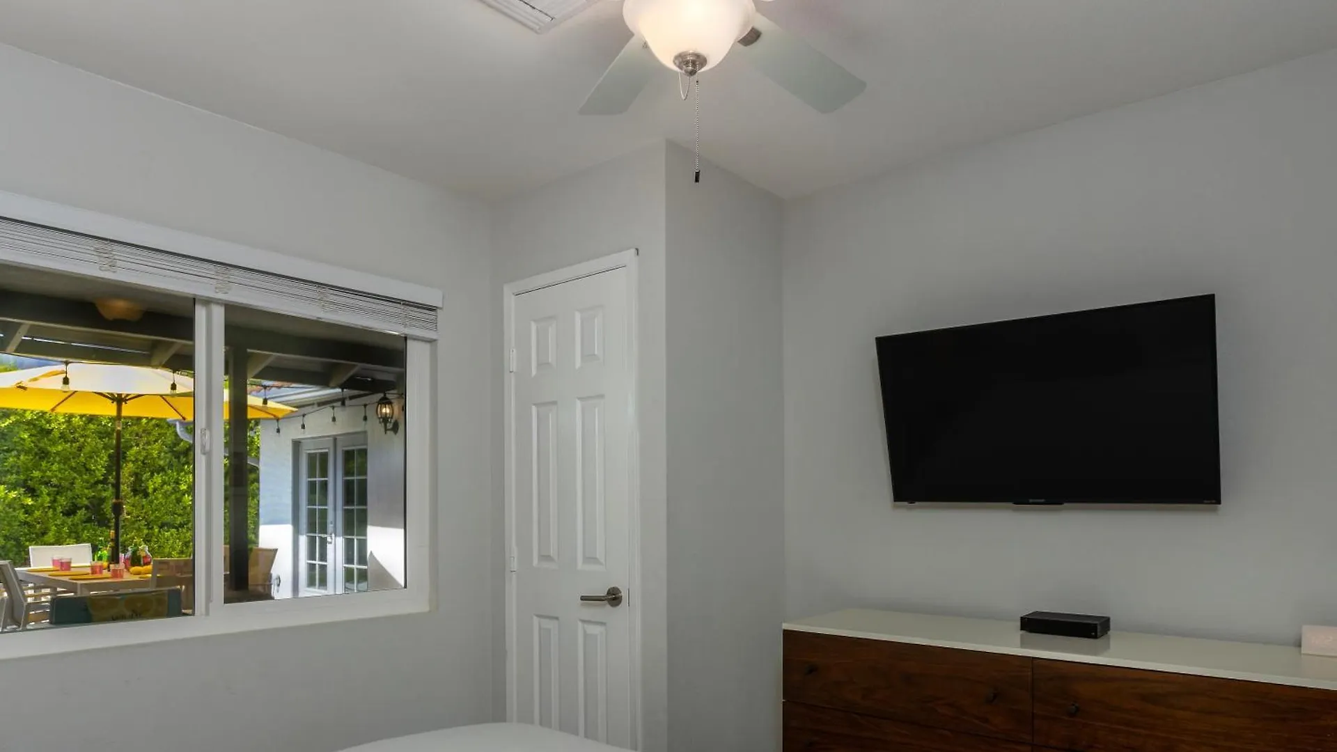 Lemon Twist By Acme House Company Villa Palm Springs United States
